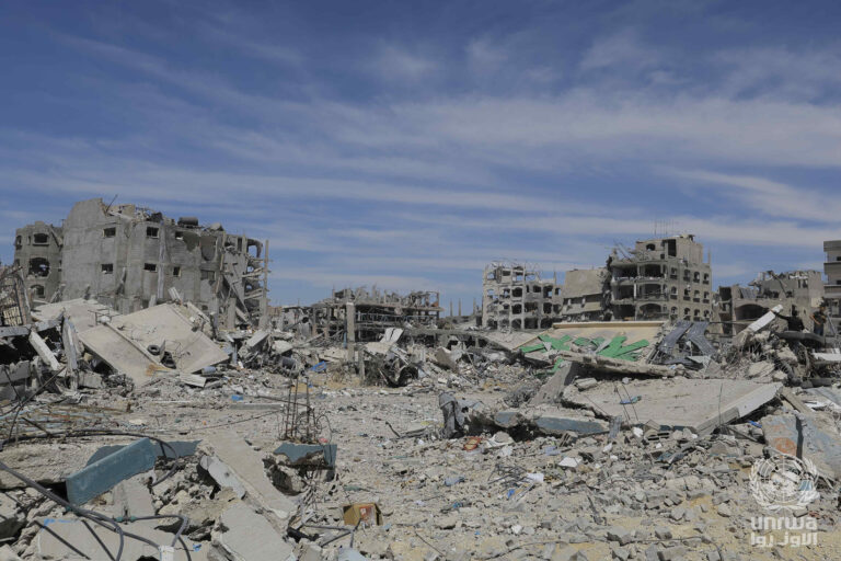 Destruction_caused_by_Israeli_bombing_of_Jabalia_camp,_Gaza_Strip (1)